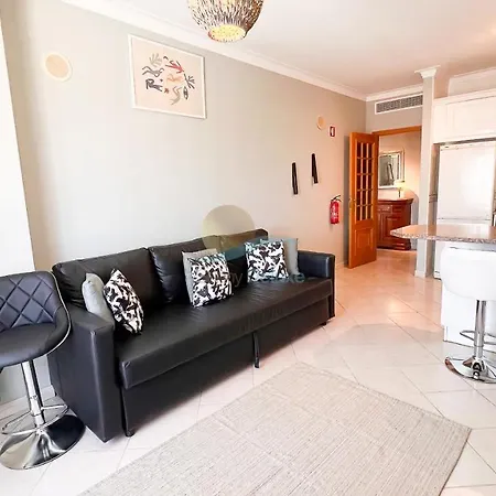 Da Oura By Sunny Deluxe Apartment