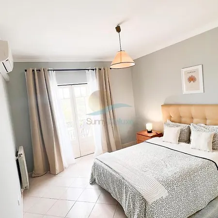 Da Oura By Sunny Deluxe Apartment