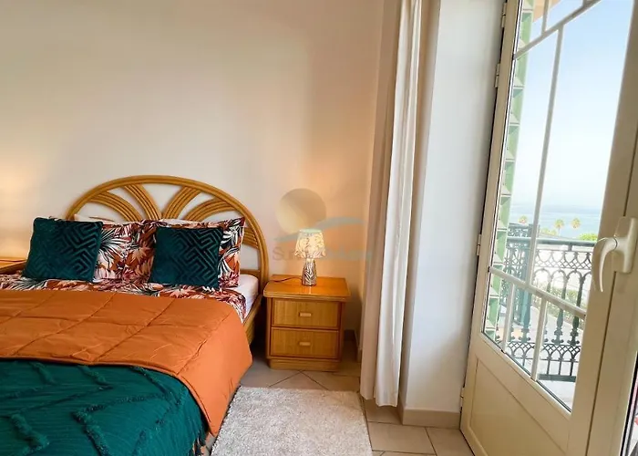 Da Oura By Sunny Deluxe * 阿尔布费拉