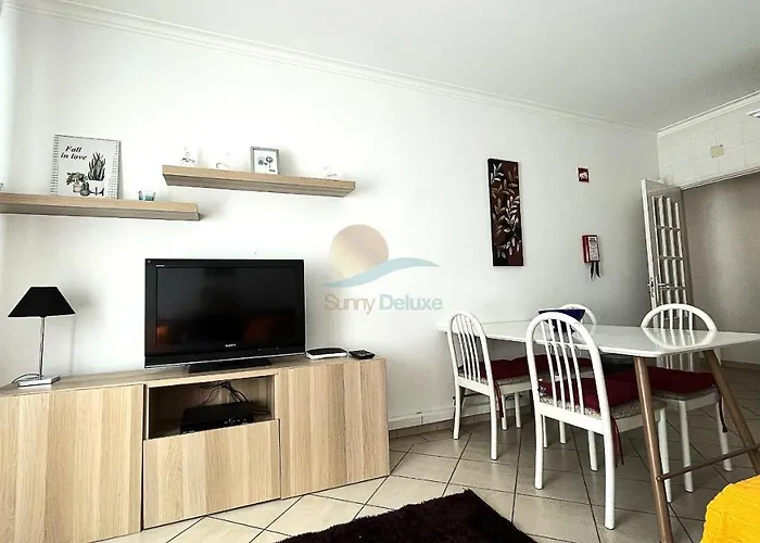 Da Oura By Sunny Deluxe 阿尔布费拉