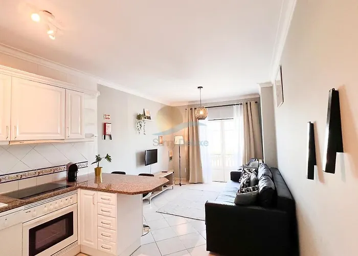 Da Oura By Sunny Deluxe 阿尔布费拉